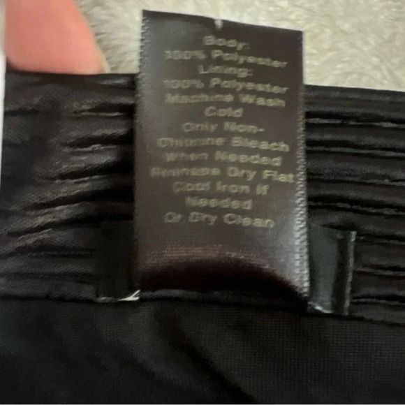 Ann Taylor Factory Black Ribbed Lined Flowy Midi Skirt Size 8 NWT Office - Picture 8 of 8